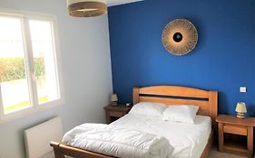 Agreable Maison Ensoleillee Avec Jardin Arbore