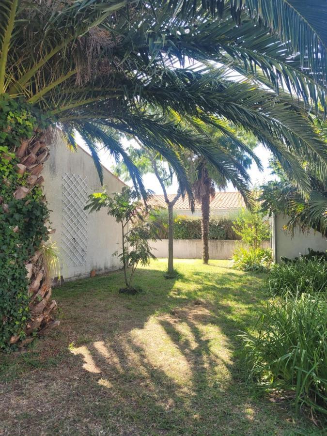 Villa Agreable Maison Ensoleillee Avec Jardin Arbore à Le Château-dʼOléron Extérieur photo