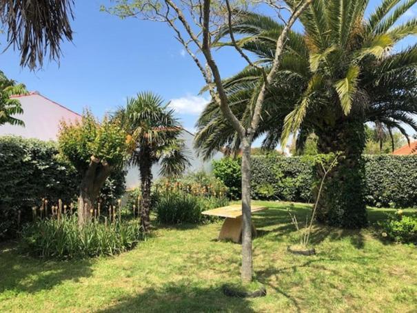 Villa Agreable Maison Ensoleillee Avec Jardin Arbore à Le Château-dʼOléron Extérieur photo